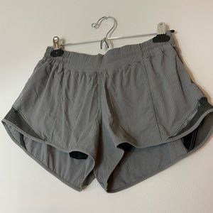 Lululemon Hotty Hot shorts *2.5”